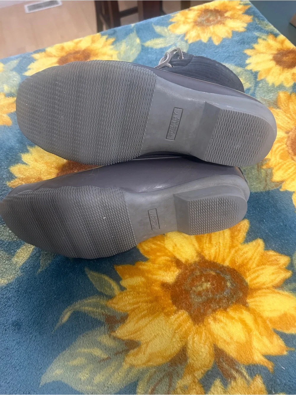 Sperry Women's Gray Quilted Waterproof Duck Boots